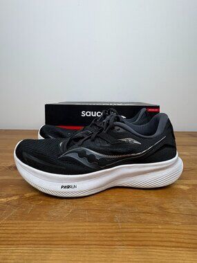 Saucony Men's Ride 15 Running Shoes US Size: 10.5 Black and white